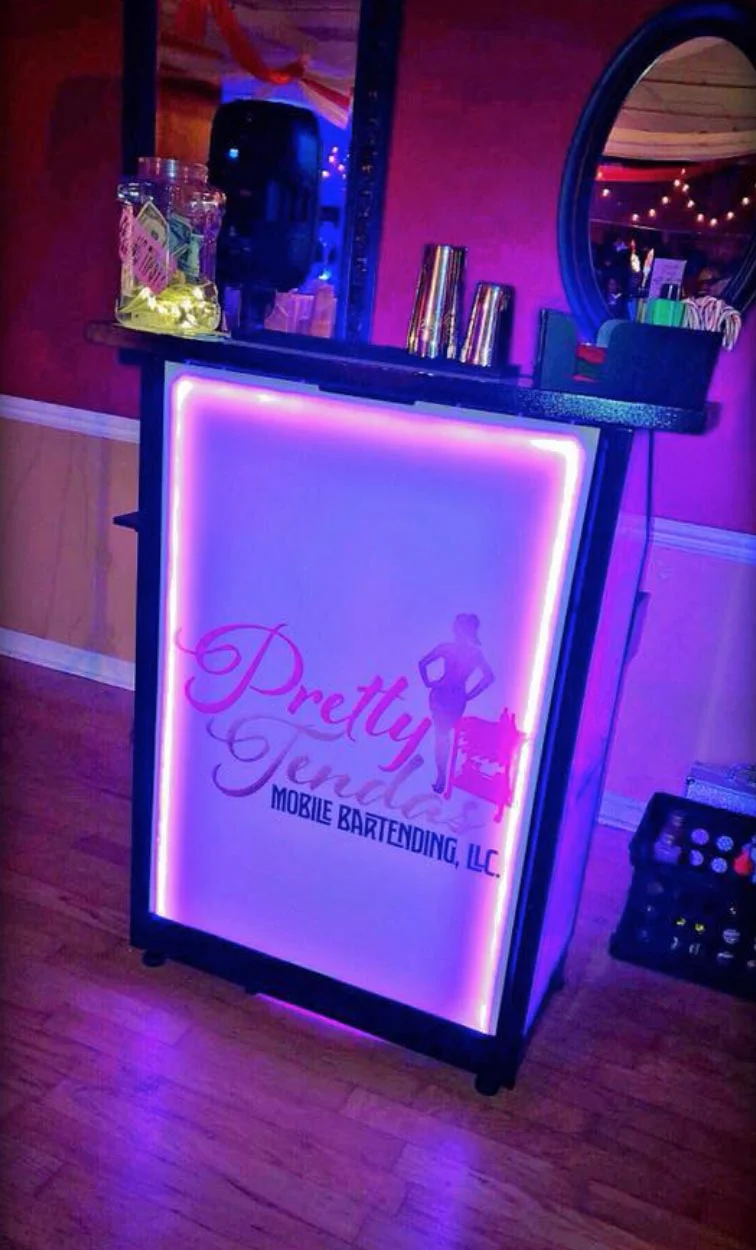 Pretty Tendas Compact Bar