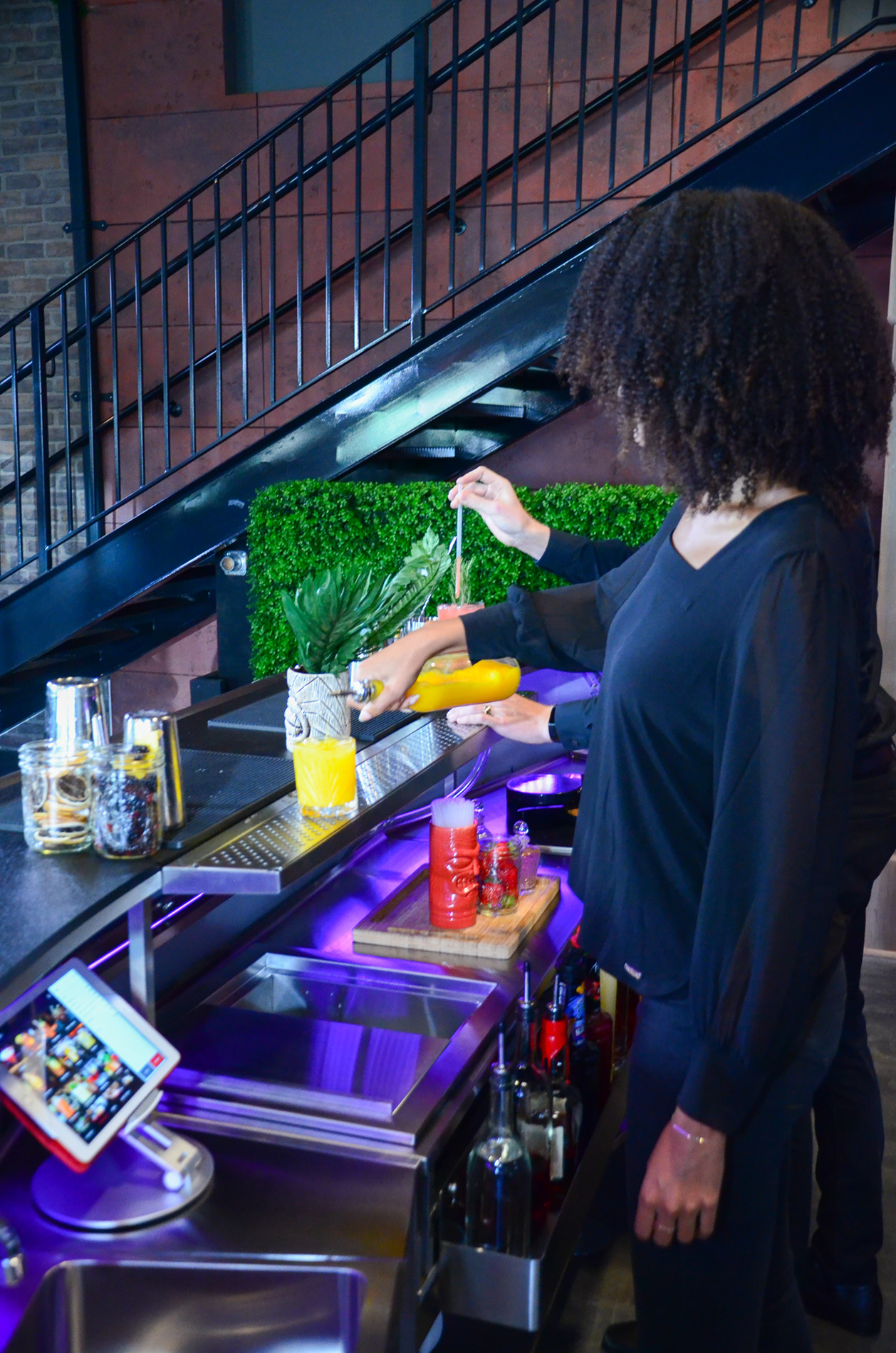 the-portable-bar-company-u-shape-modular-bar
